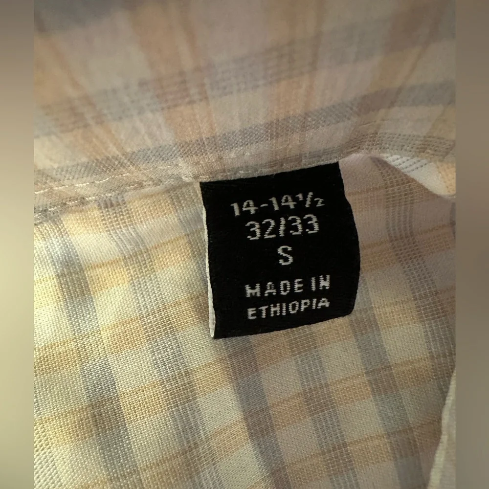 Van Heusen Men's Dress Shirt Slim Fit / Ultra Wrinkle Free - 14-14½ 32/33 Small - Picture 9 of 10